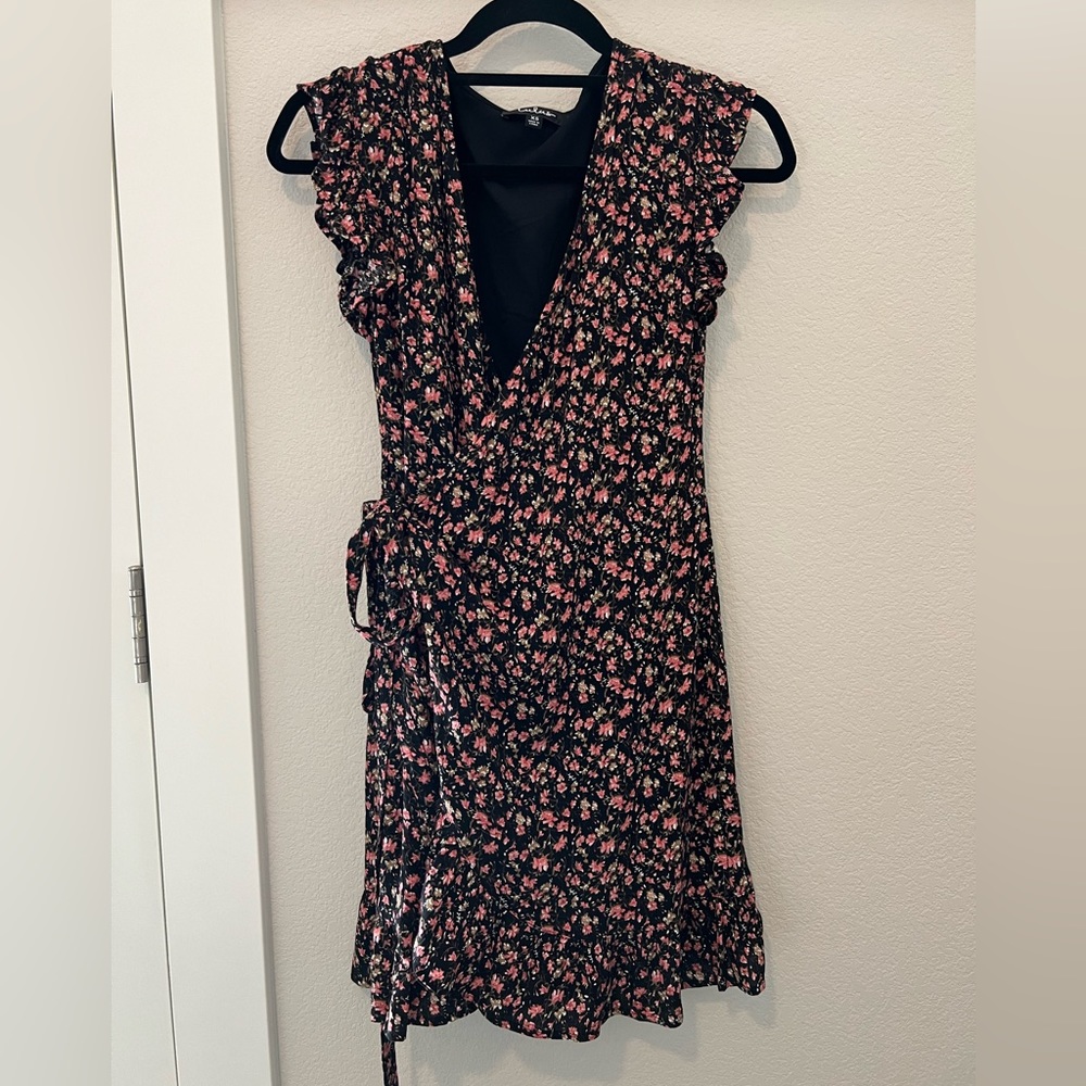 Lulu’s floral wrap around dress